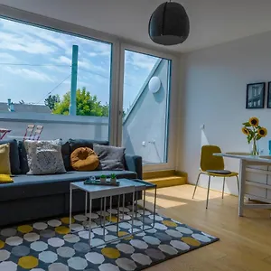 Maureen Lovely 2 Bedroom Unit With Community Pool Wien